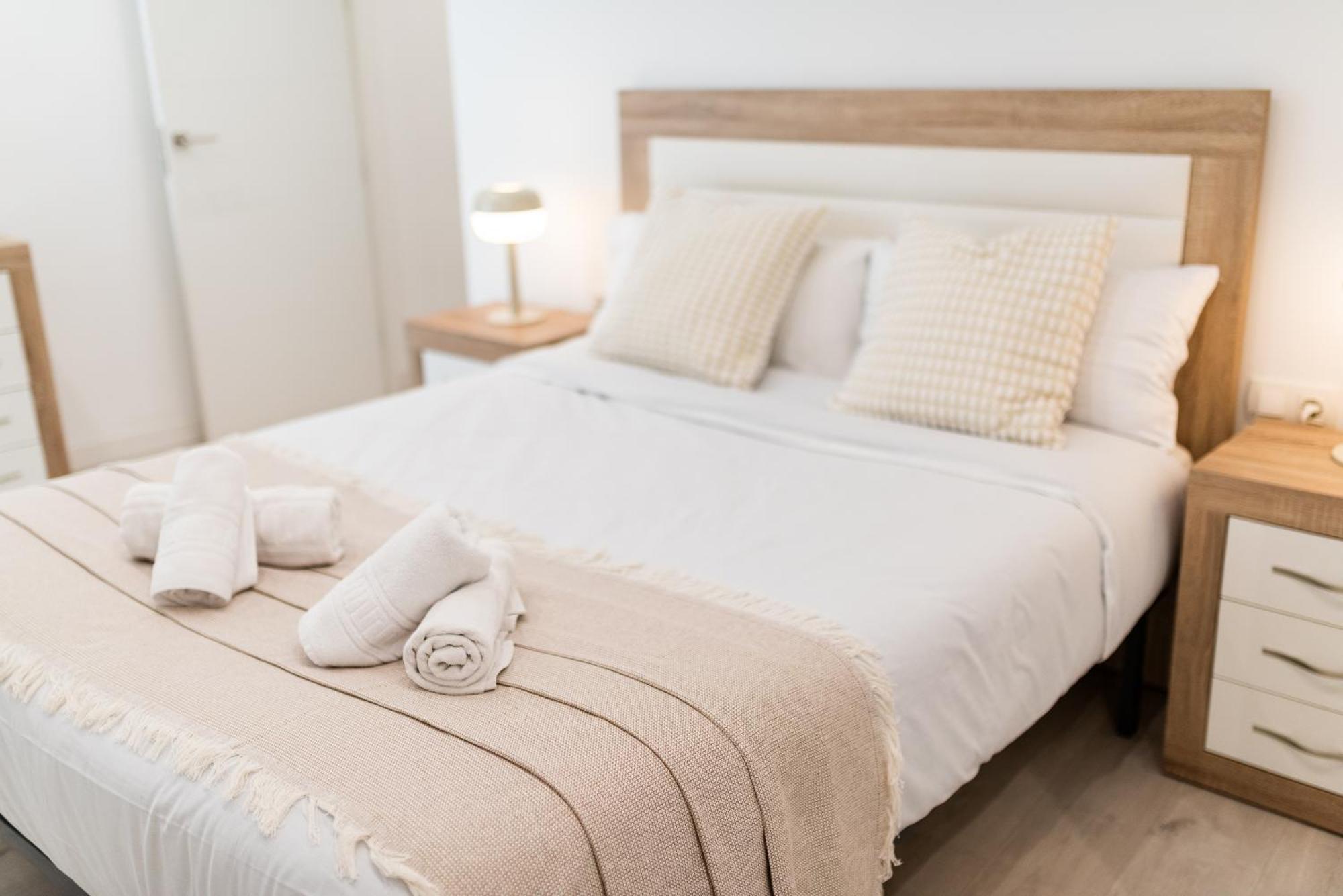 Wekey Homes Granada, Elvira Suites Centro Extérieur photo